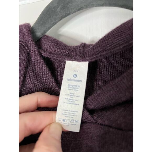 Lululemon All In A Day Hooded Poncho
Heathered Black Cherry O/S - Picture 6 of 7